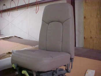 N210HL seat